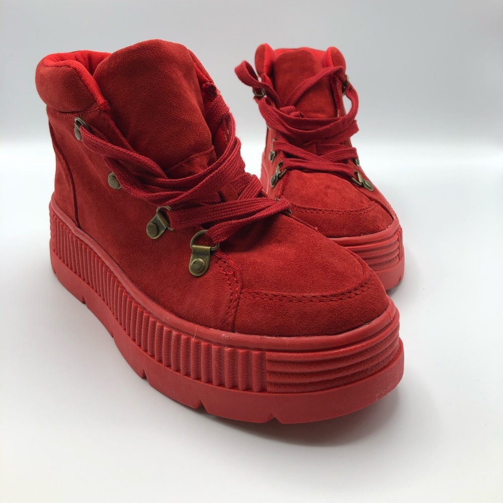 Liliana Dopey-3 faux suede platform sneaker boot